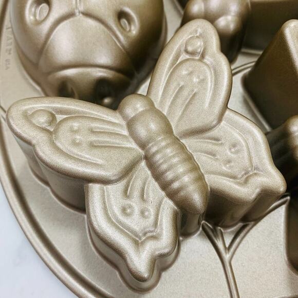 WILLIAMS-SONOMA Nordic Ware Backyard Cakelet Pan 5 Cups Gold Baking Mold USA NWT - Picture 4 of 10